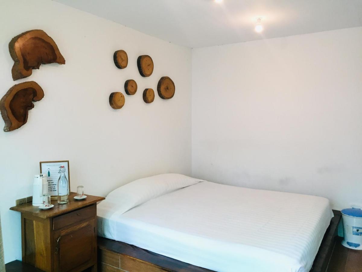 Aquarius Inn Nyaung Shwe Esterno foto