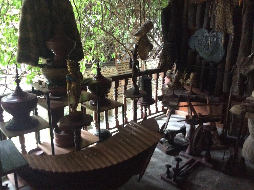 Aquarius Inn Nyaung Shwe Esterno foto