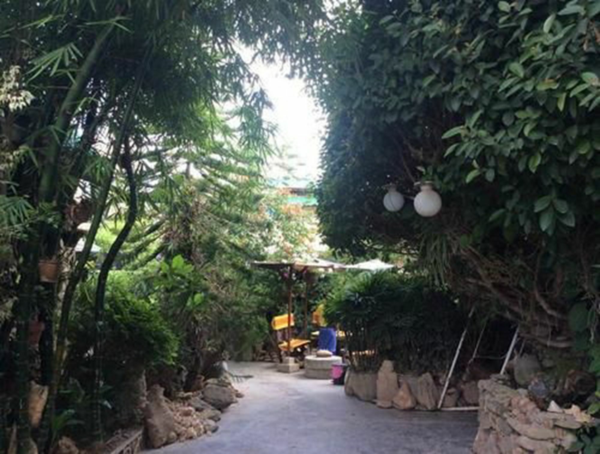 Aquarius Inn Nyaung Shwe Esterno foto