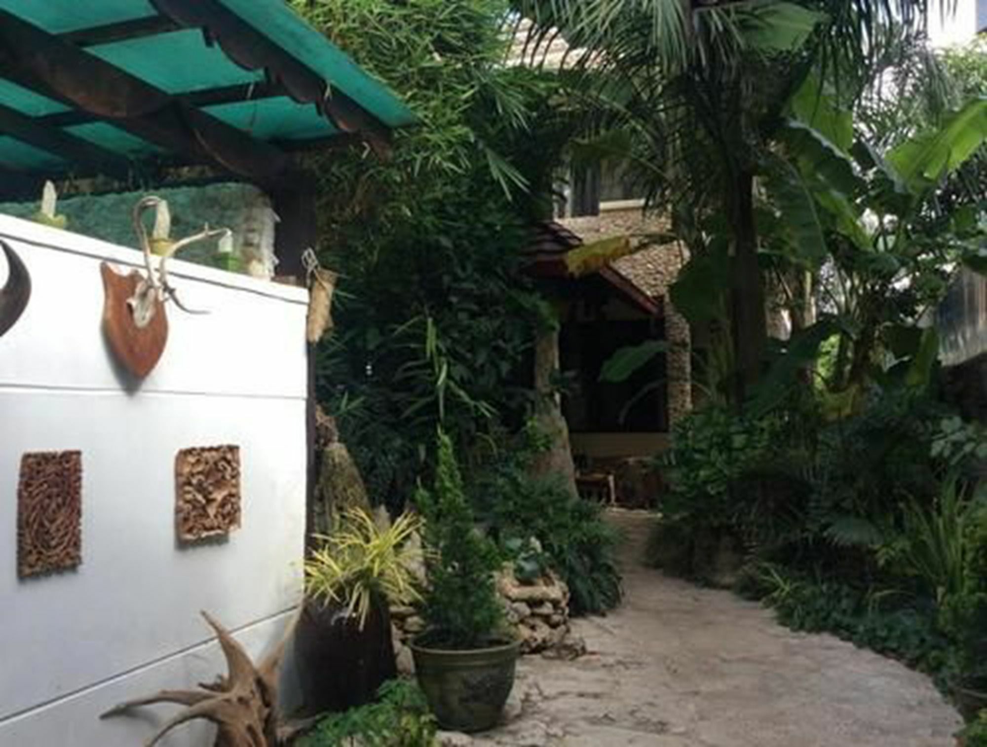 Aquarius Inn Nyaung Shwe Esterno foto