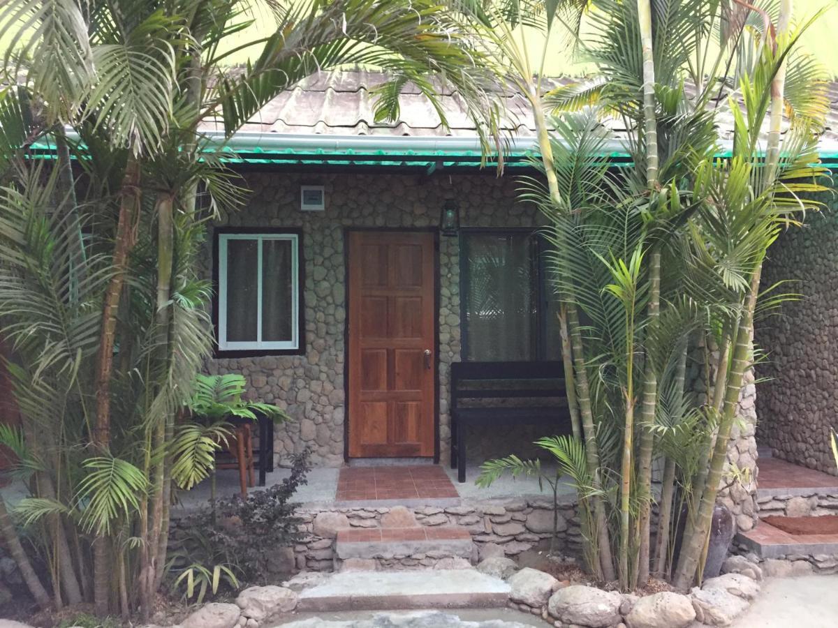 Aquarius Inn Nyaung Shwe Esterno foto