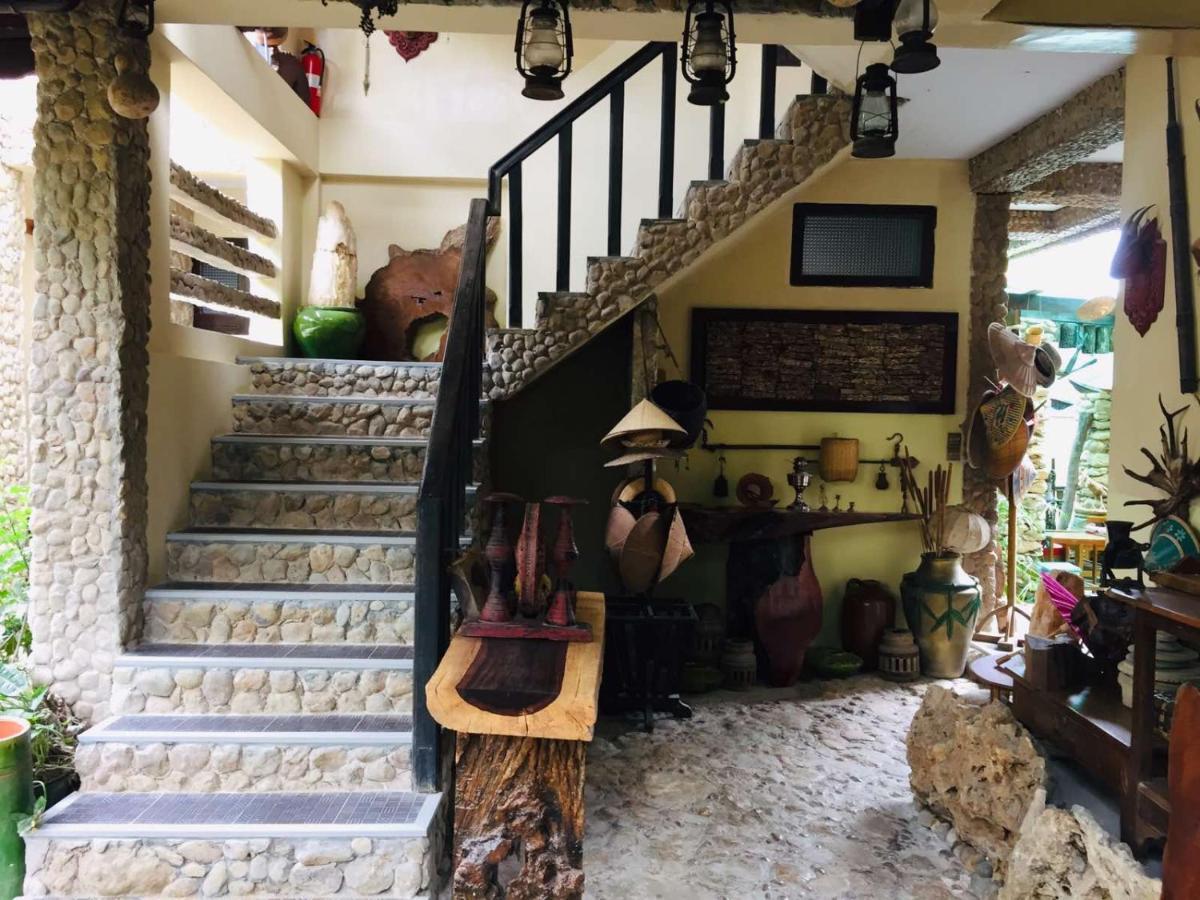 Aquarius Inn Nyaung Shwe Esterno foto