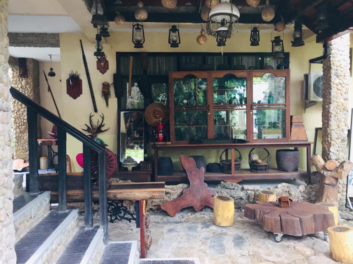 Aquarius Inn Nyaung Shwe Esterno foto