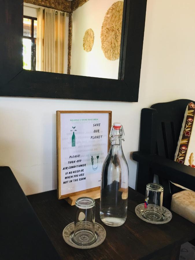 Aquarius Inn Nyaung Shwe Esterno foto